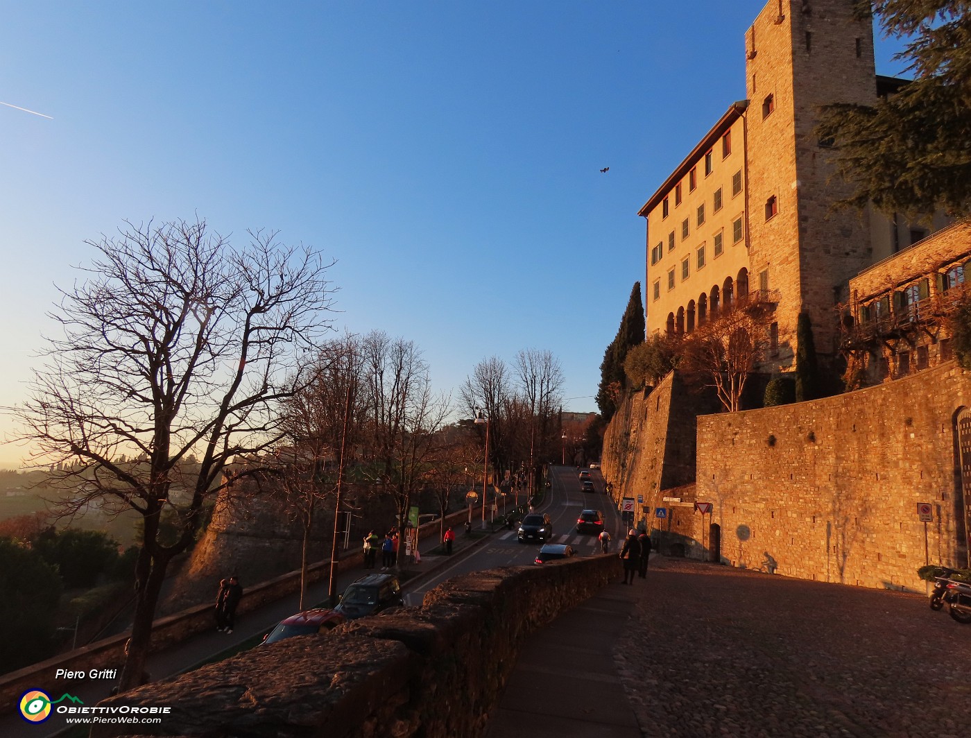60 Scendiamo al Viale delle mura venete.JPG